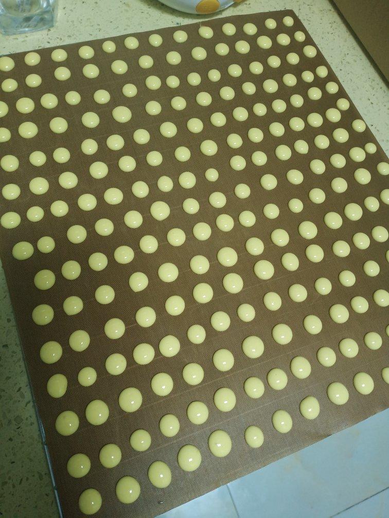 宝宝蛋黄溶豆易成功做法