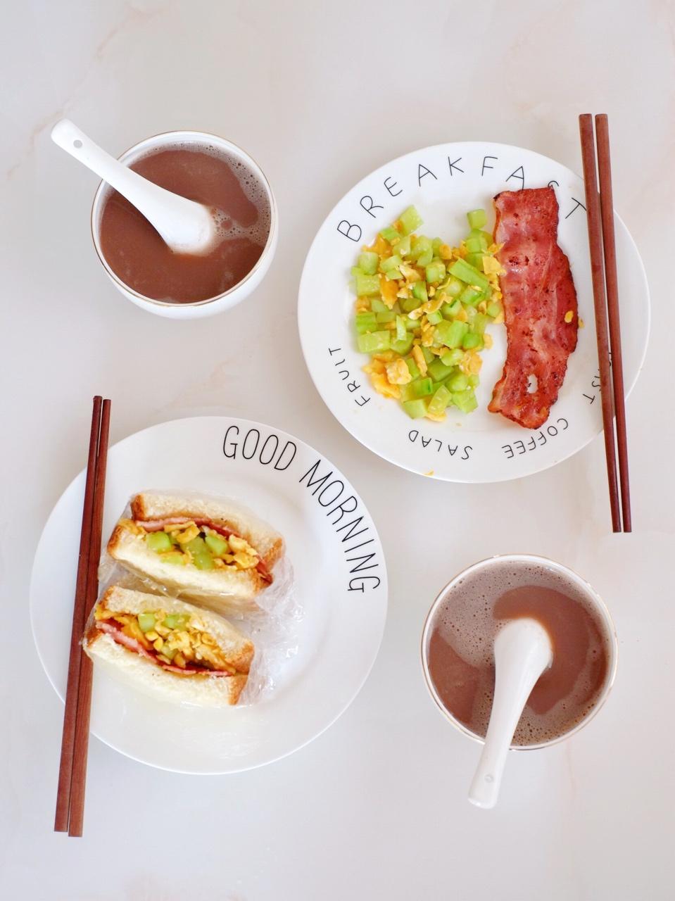 如何做超厚的沼三明治~详细tip！牛油果鸡蛋午餐肉三明治~