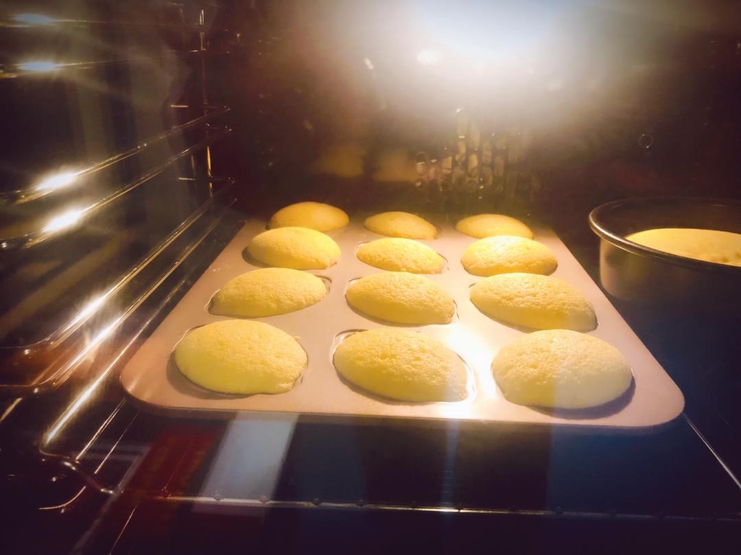 柠檬杏仁小蛋糕