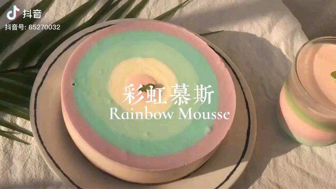彩虹慕斯蛋糕