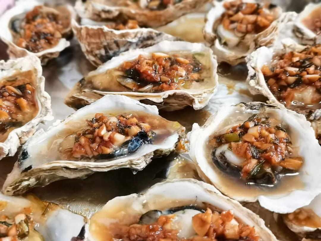 完胜大排档的蒜蓉烤生蚝（烤箱版）