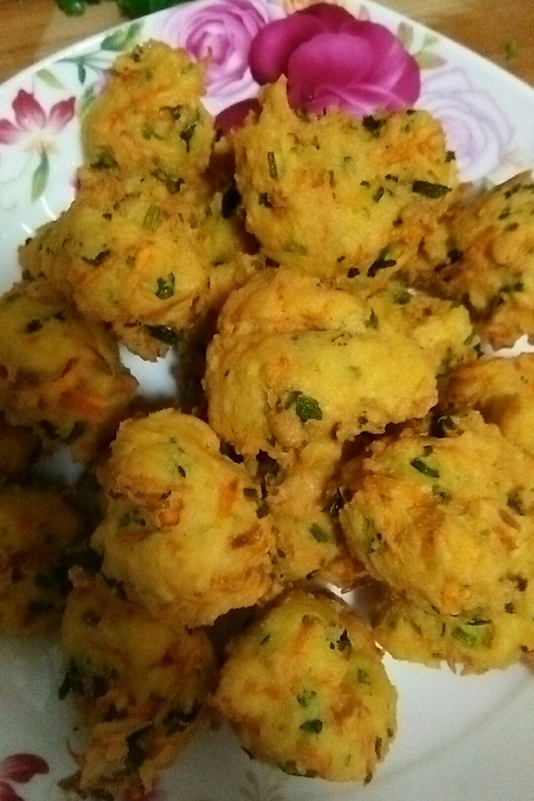 胡萝卜香菜素丸子