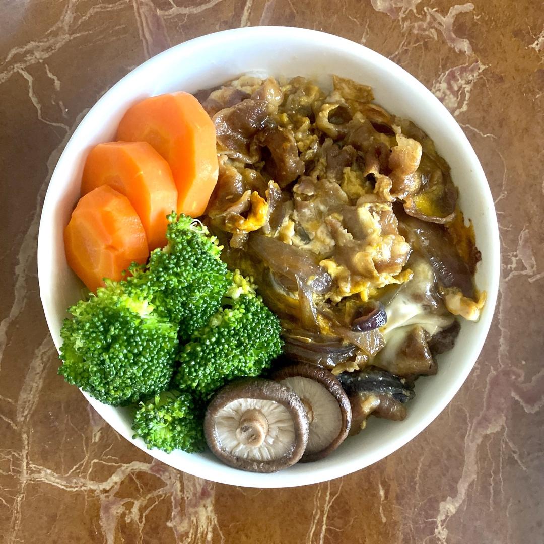 和风肥牛鸡蛋饭