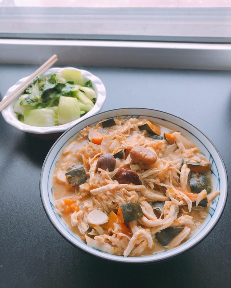 南瓜栗子鸡汤丨健康·三餐