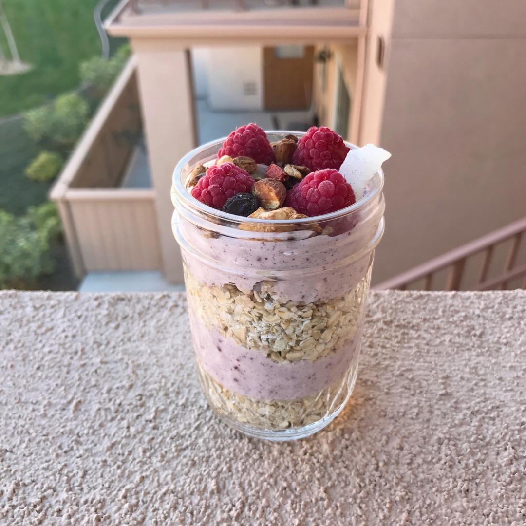 Superfood Overnight Oatmeal 隔夜燕麦