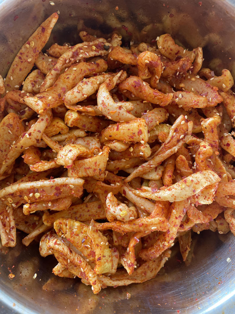 阳光小团子做的四川风味麻辣萝卜干