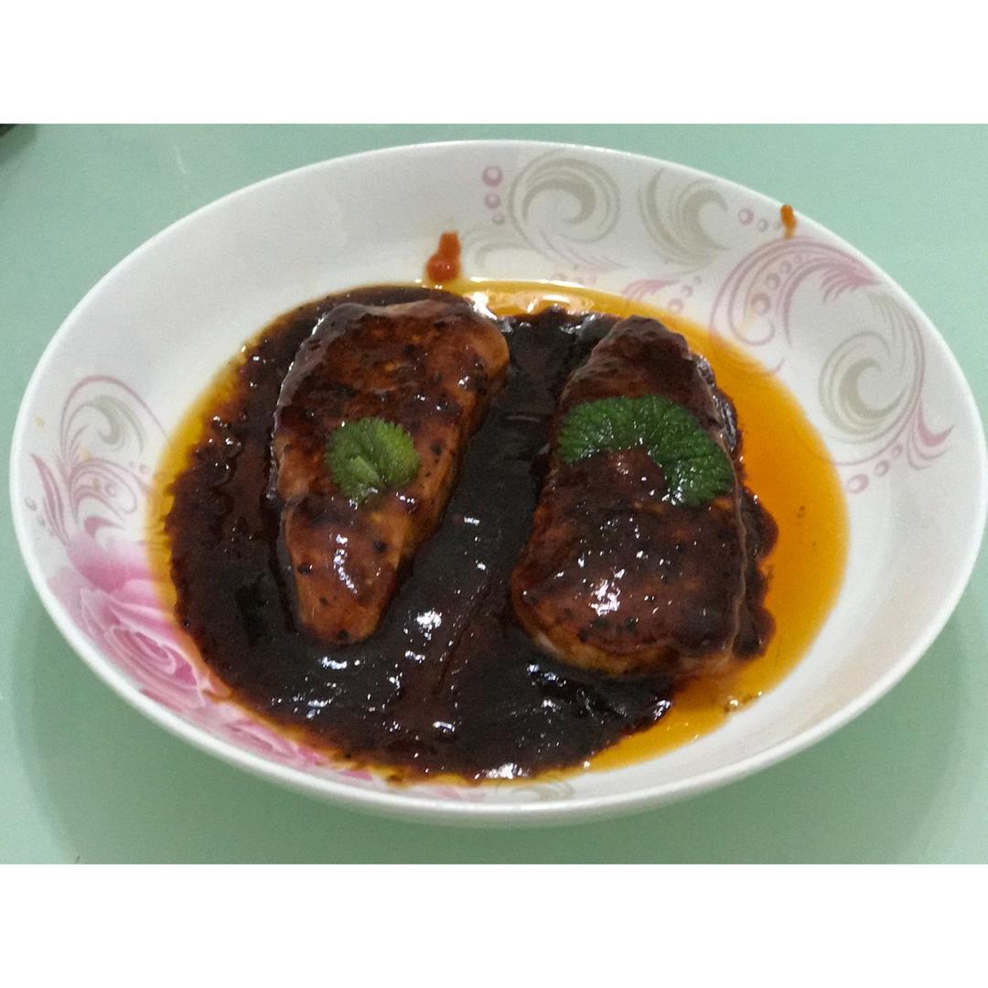 柠汁黑椒三文鱼