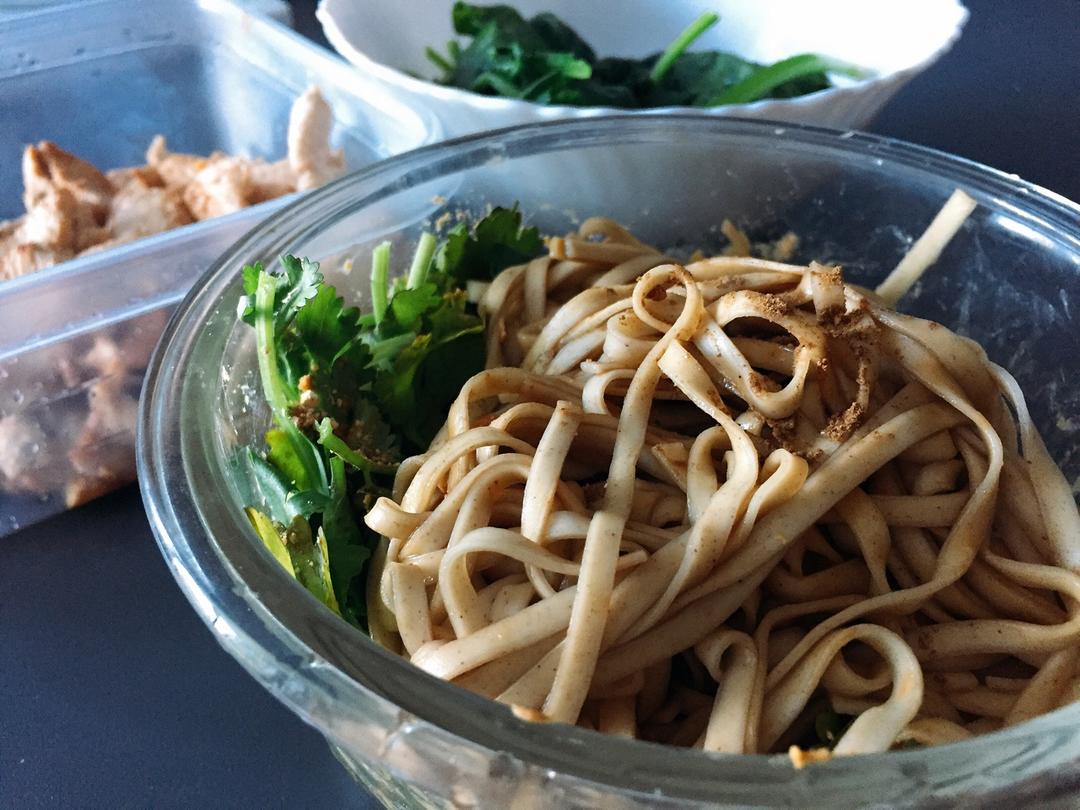 姥姥的爽口凉面！（干拌挂面）