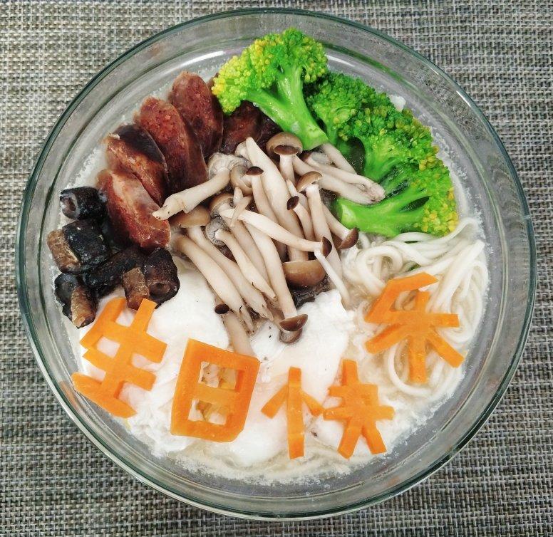 刘小懦做的一碗高逼格的生日长寿面