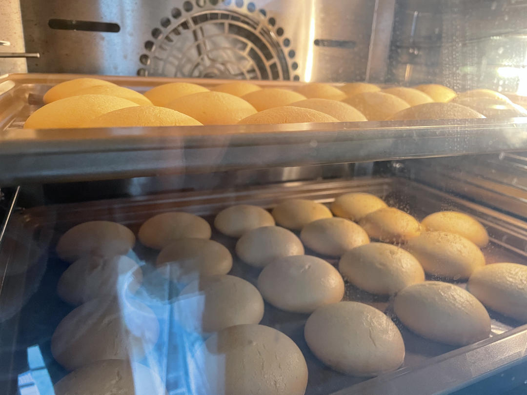 咸香松软的肉松小贝