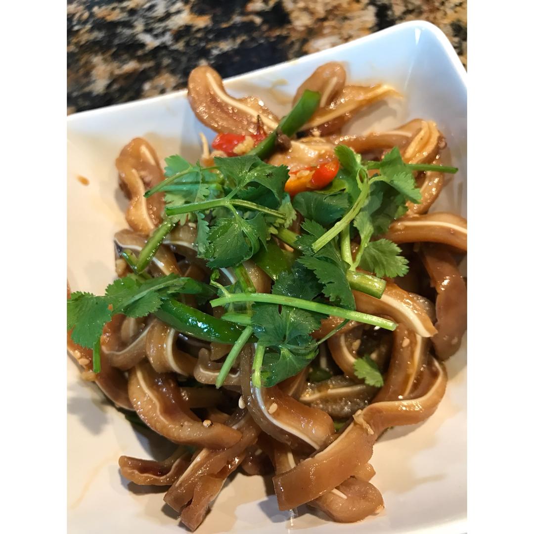 佐酒下饭必备小吃—凉拌猪耳朵