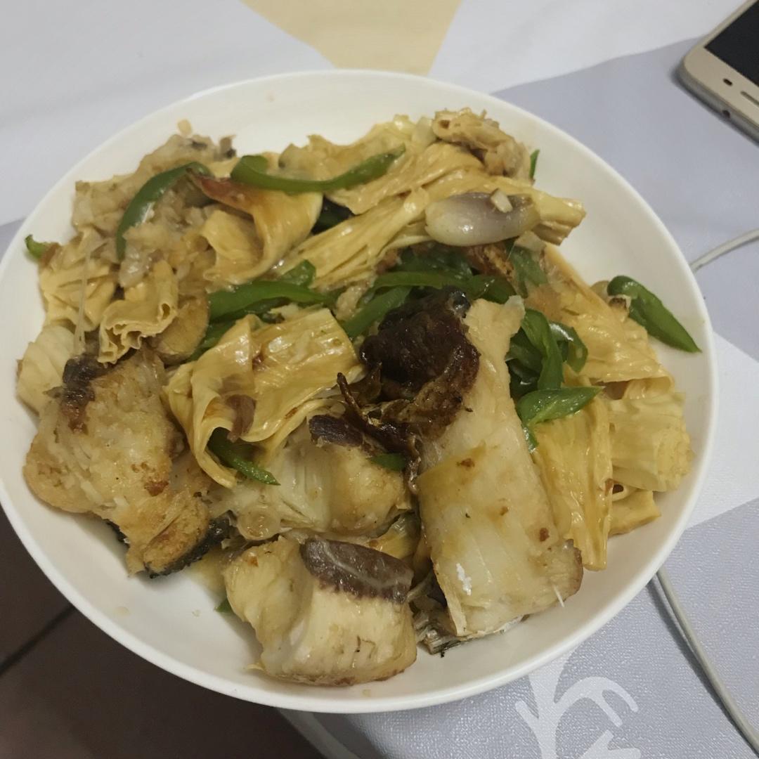 （腐竹）支竹焖鱼腩