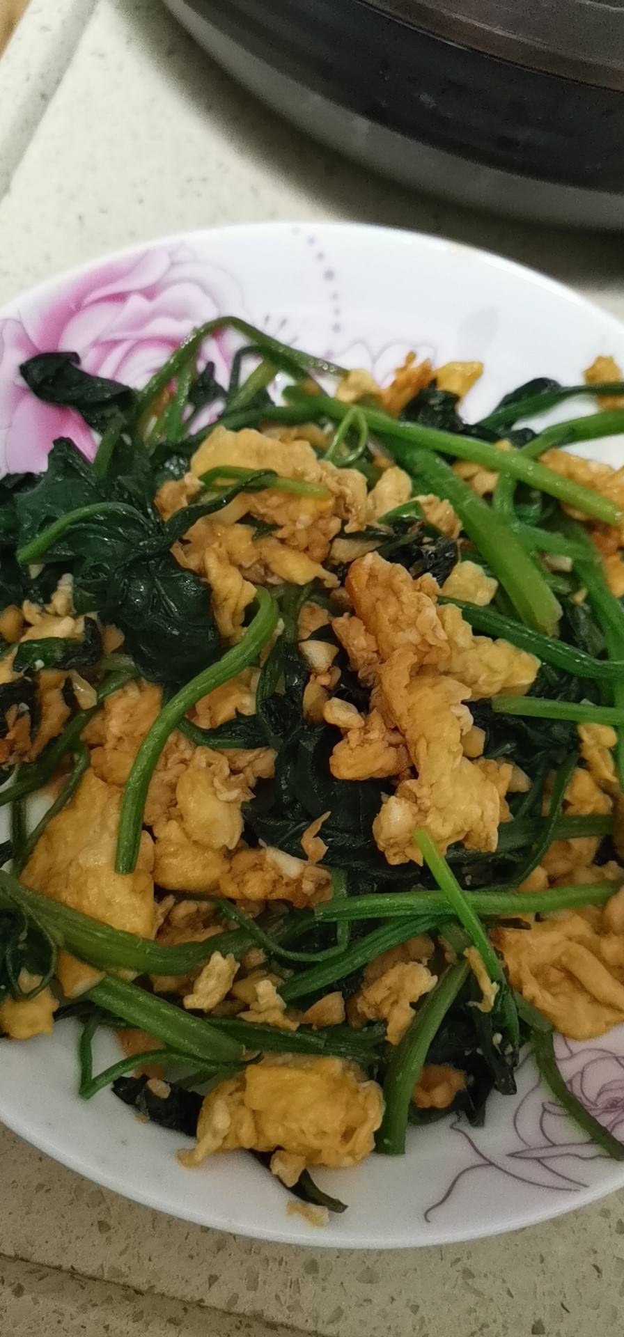 菠菜炒鸡蛋