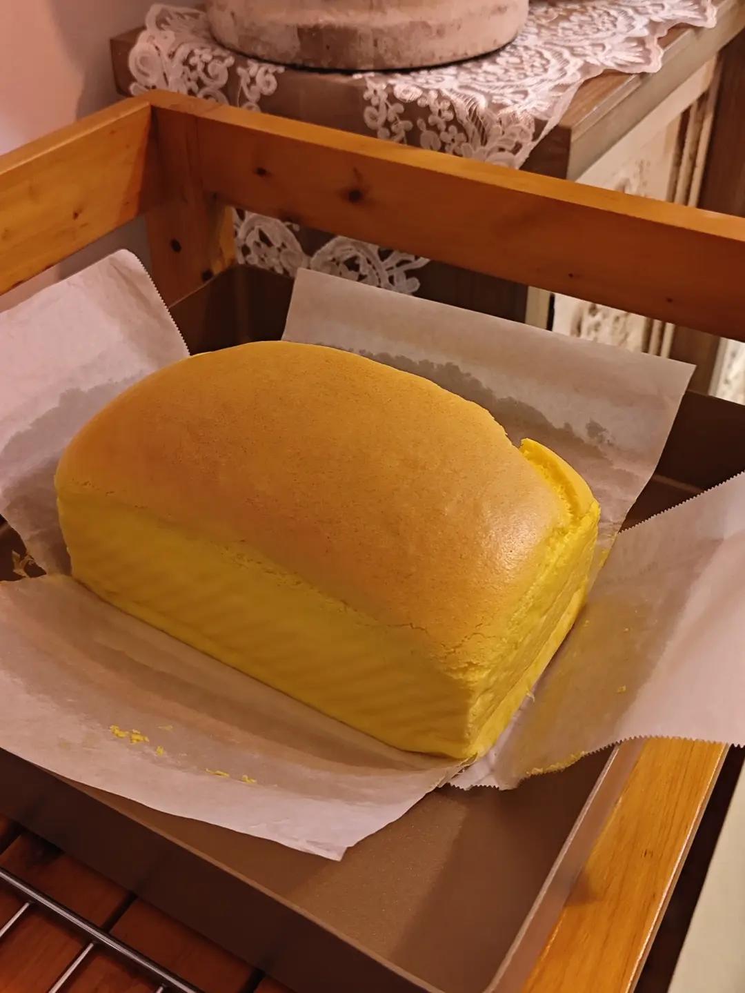 堪比柯基屁股
爆浆芝士🧀古早蛋糕