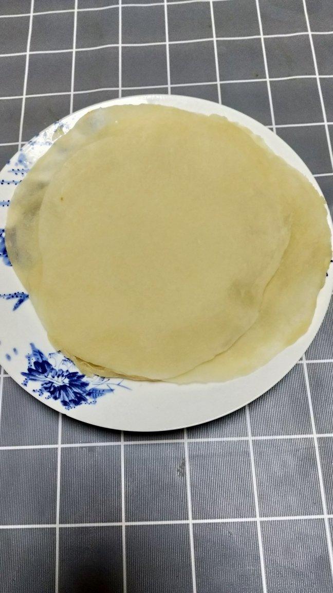 相约花季做的春饼轻松一次做出十几张的春饼皮