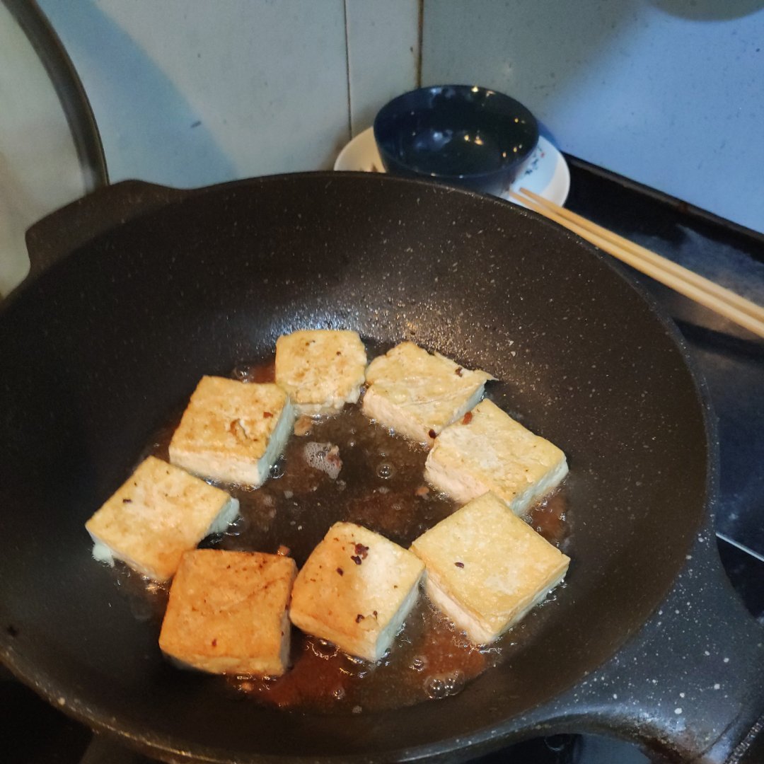 煎臭豆腐
