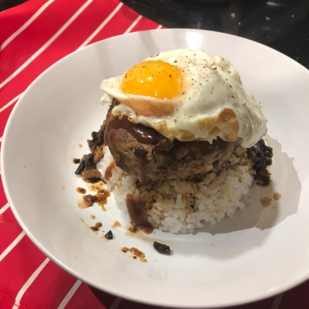 Loco moco 汉堡扒饭