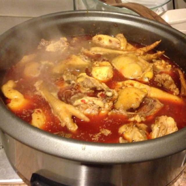 香辣鸡煲
