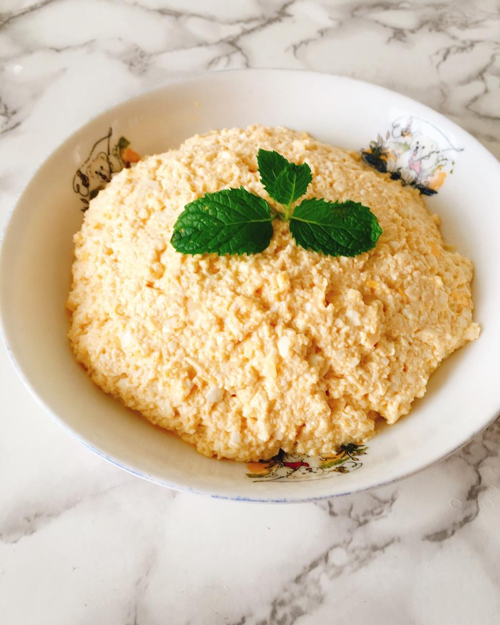 五百只鸭子做的咸鸭蛋拌豆腐