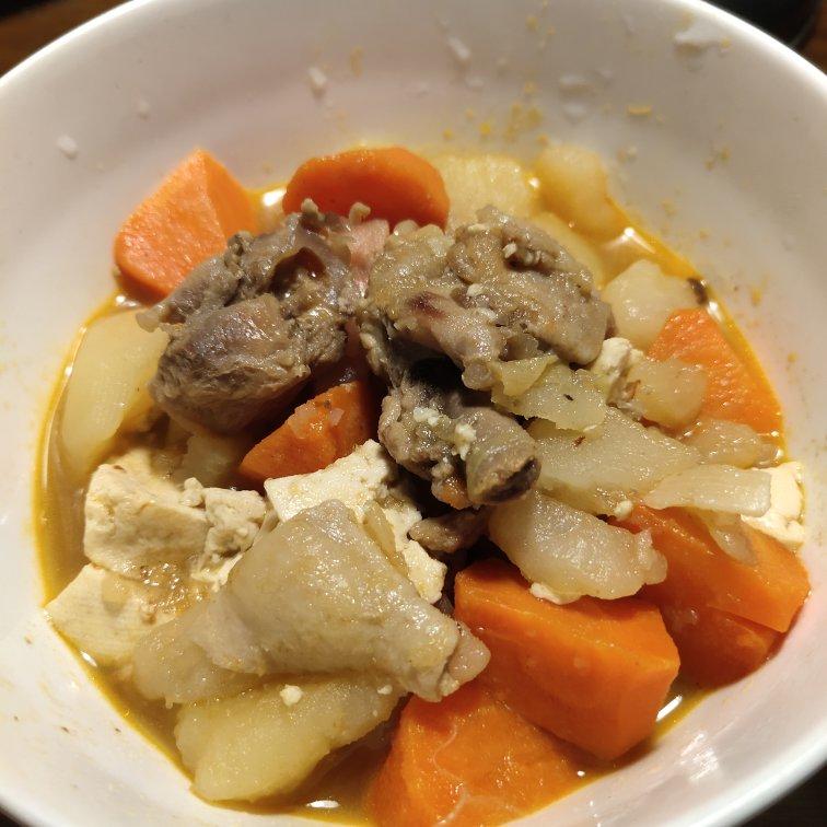 蒜香土豆炖鸡腿肉（我是柴太太）