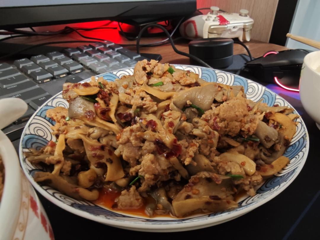 孜然平菇