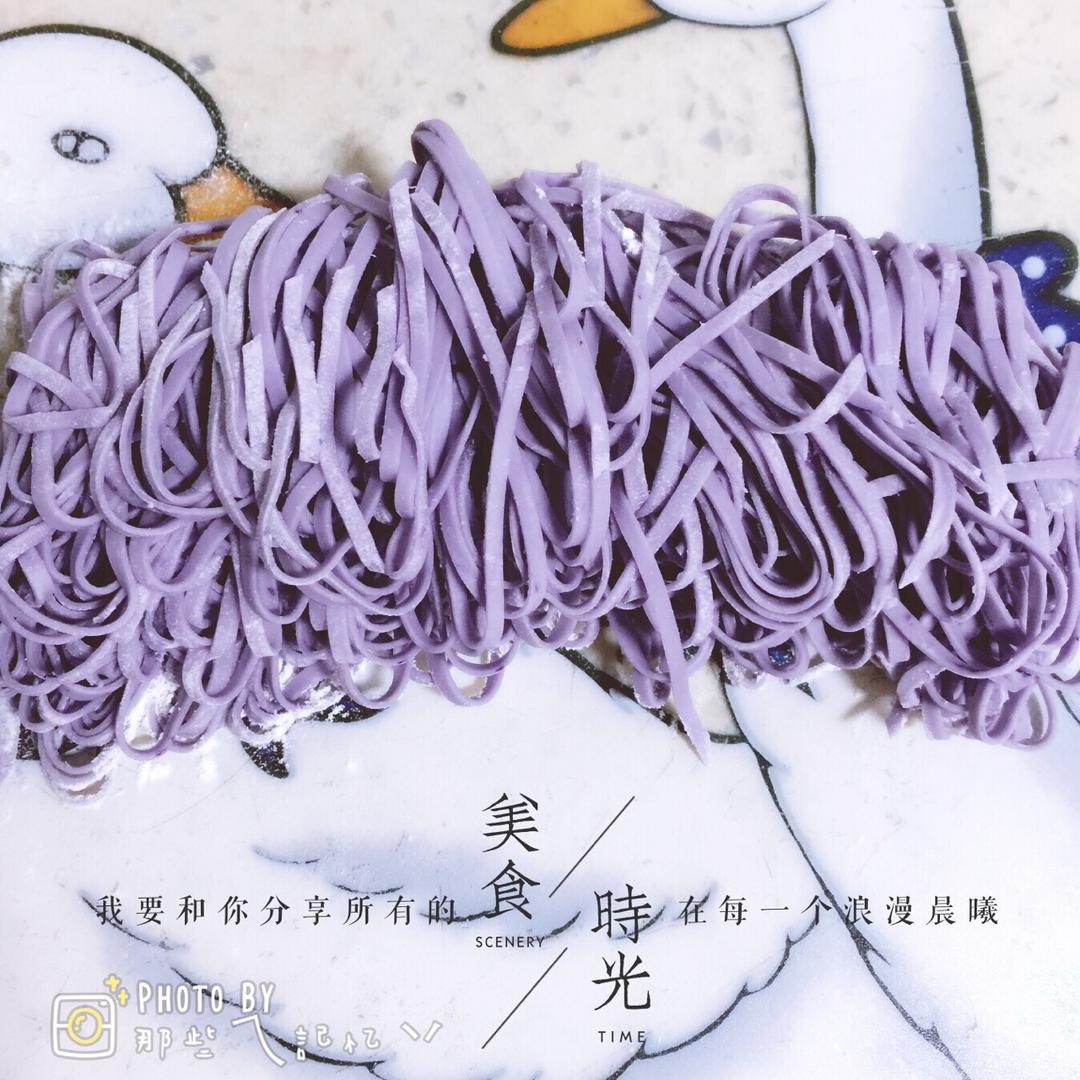 自制纯天然蔬菜汁彩色面条