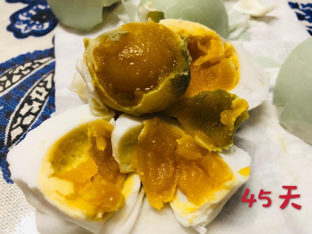 100%出油，原来流油的咸鸭蛋是这样做的——自制咸鸭蛋（多动图，孔瑶的食谱）