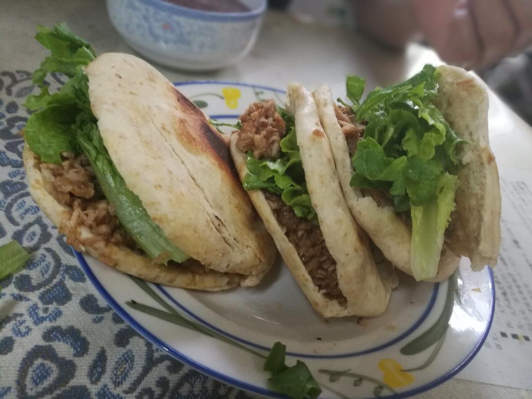 腊汁肉夹馍