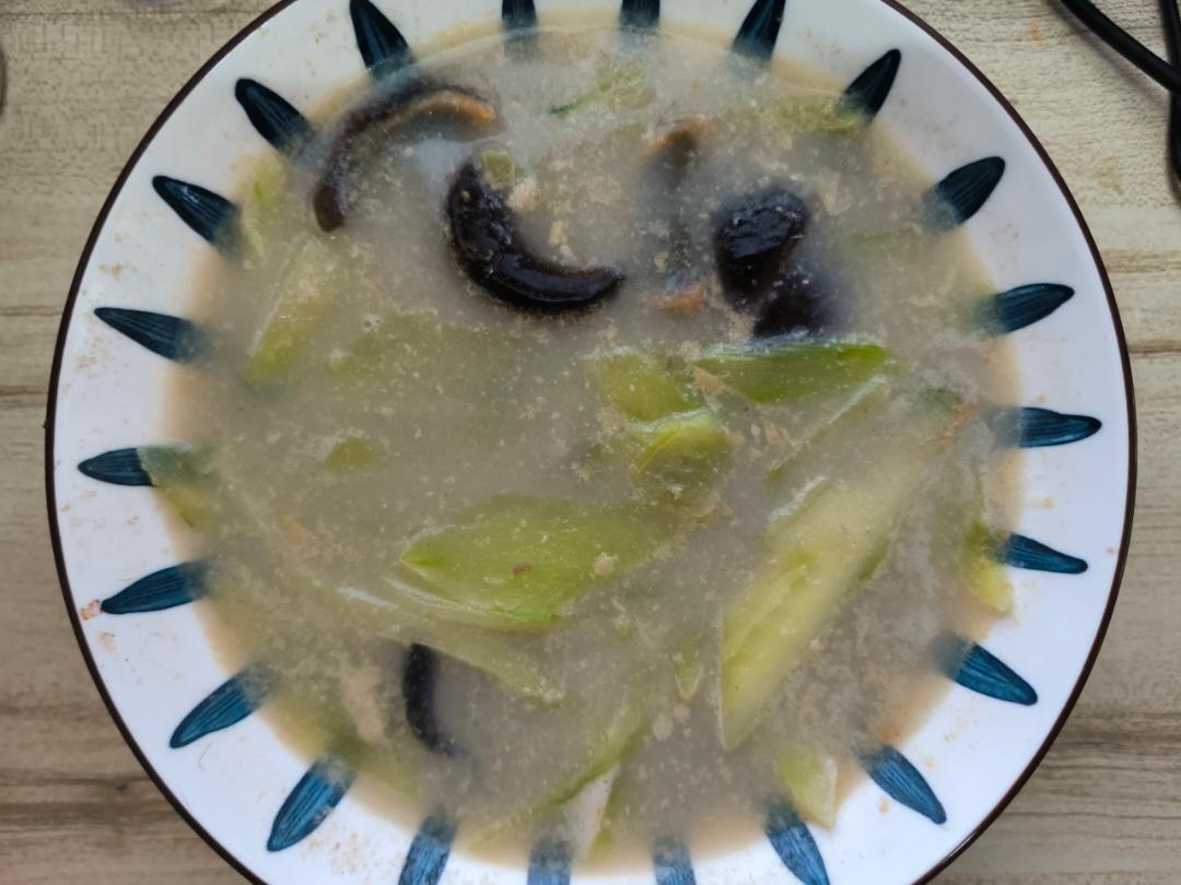 黄瓜皮蛋汤