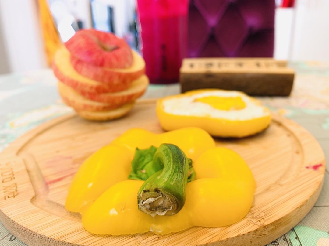 彩椒圈煎鸡蛋