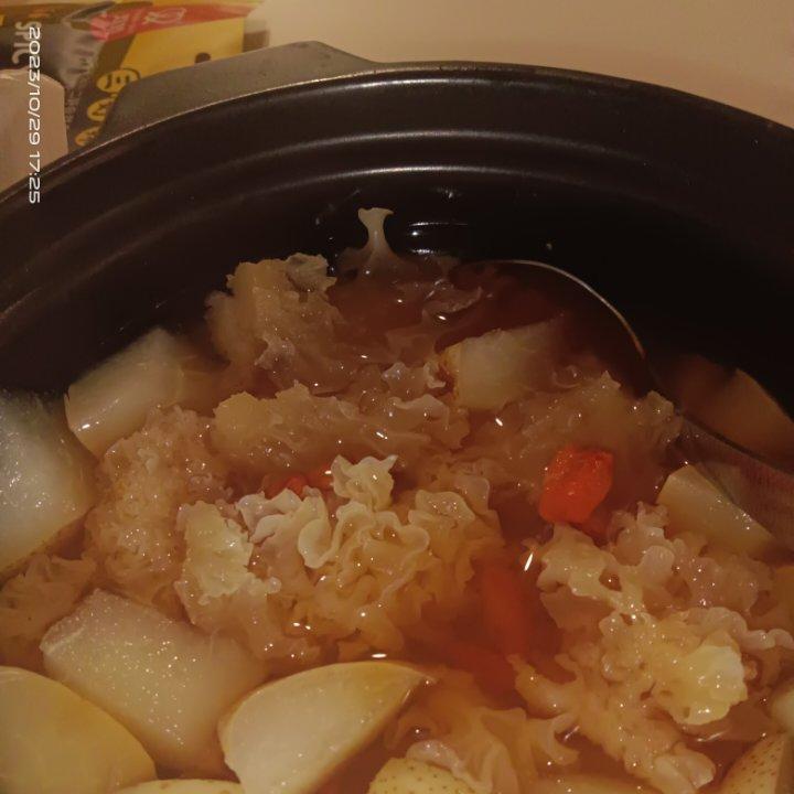 冰糖银耳梨汤