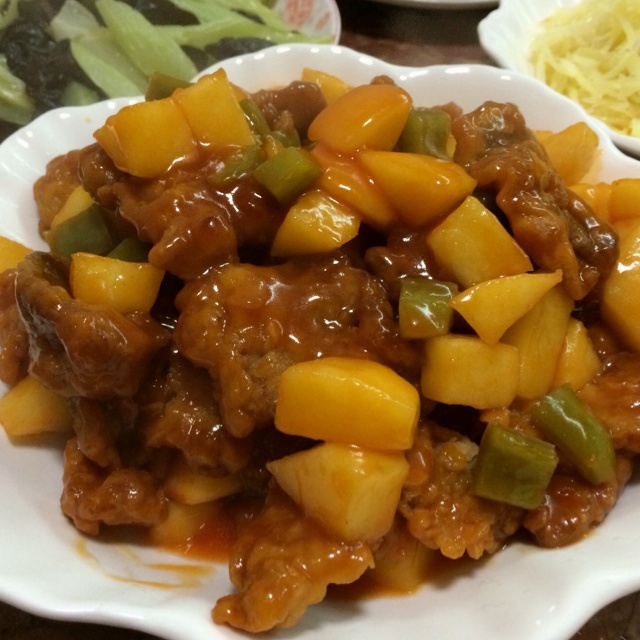 菠萝咕噜肉
