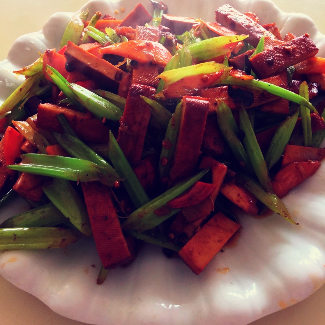 素菜：芹菜炒豆腐干