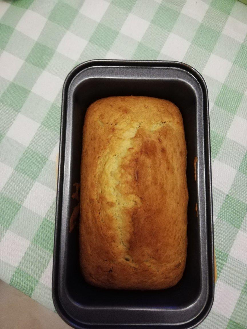 禧宝他妈做的简单香蕉蛋糕