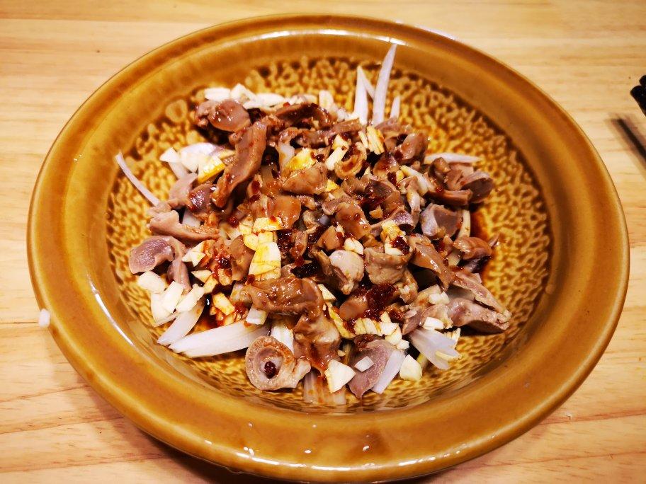 凉拌鸡胗