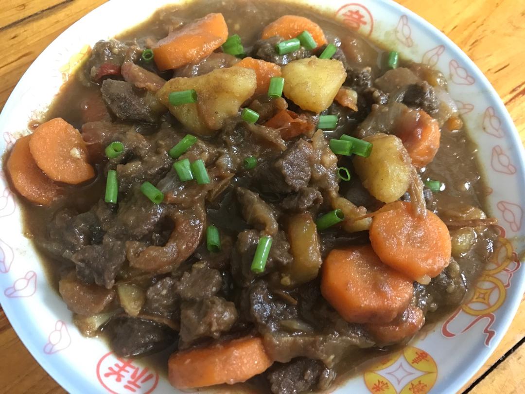 红烧牛肉土豆 （独家秘制）