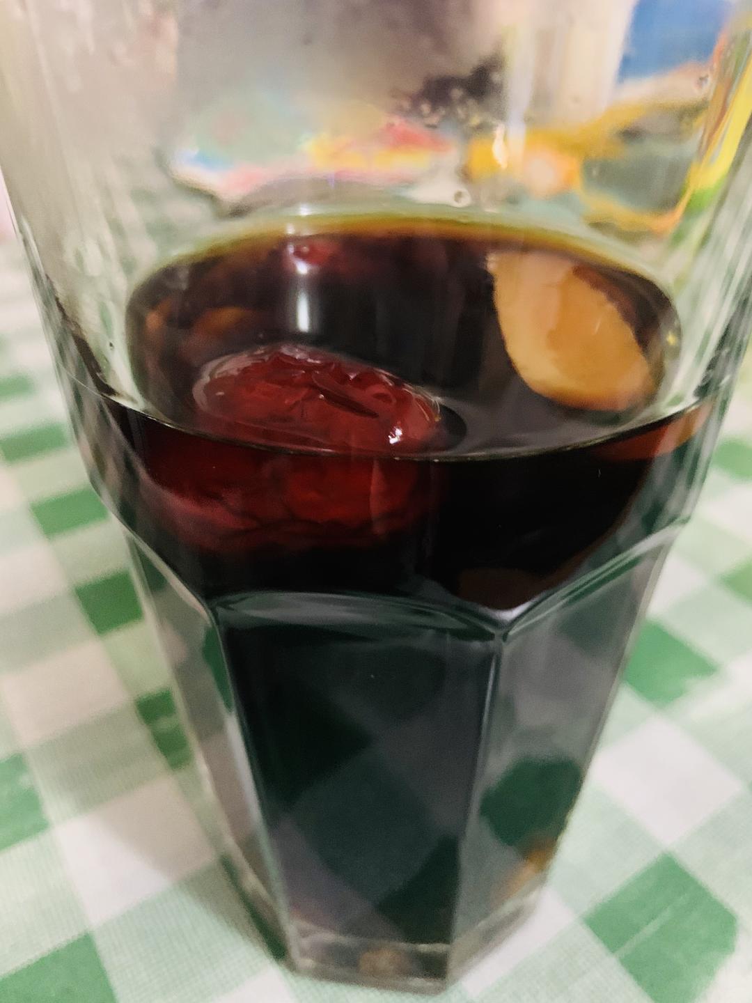 红枣桂圆姜糖水的做法