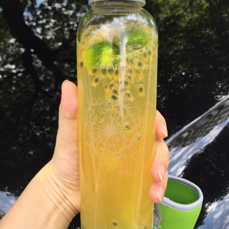 青柠/青桔百香果气泡水/夏日必备