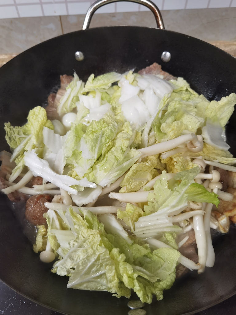 秋冬必吃❗️五花肉烩菜锅的做法 步骤7