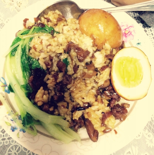 洋葱酥卤肉饭