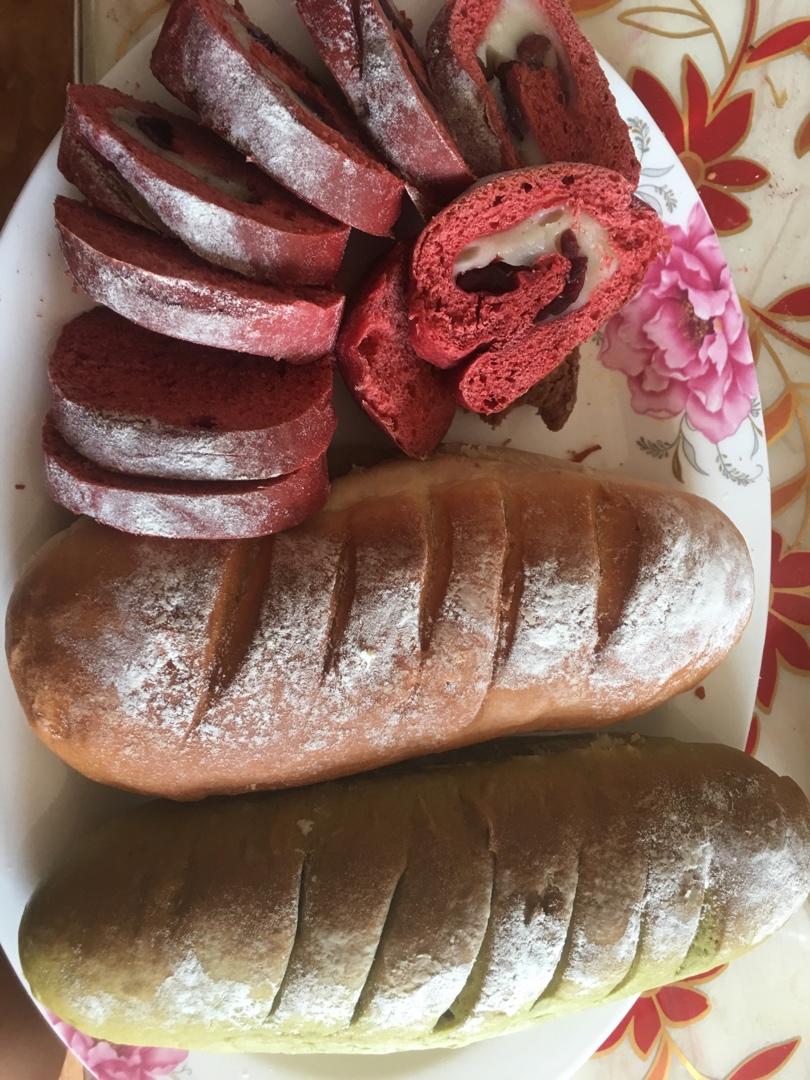 无需揉面机一次做出四种口味：可可&抹茶&红曲粉&原味麻薯软欧包