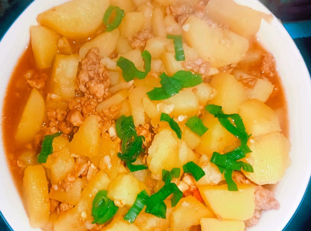 超级下饭肉沫土豆