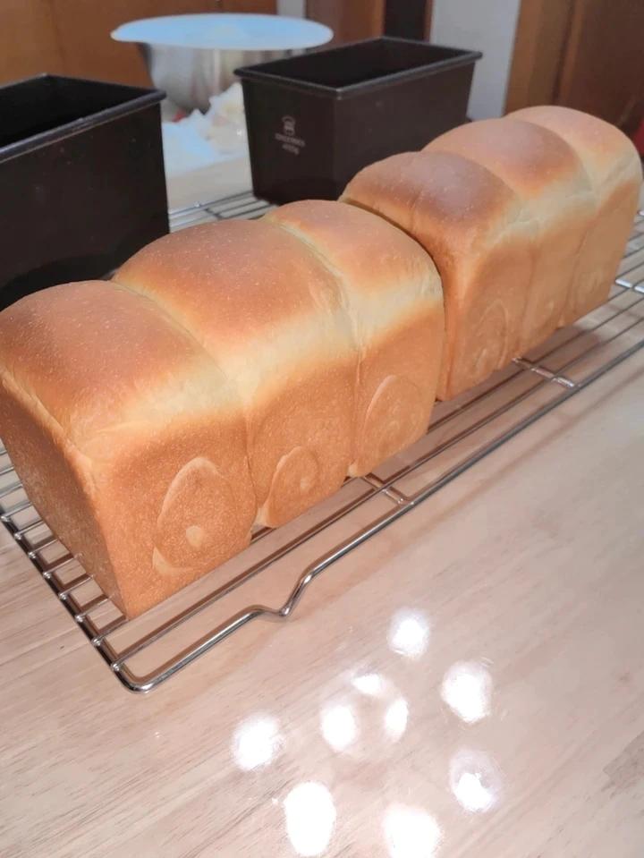 奶香纯粹的重料淡奶油吐司