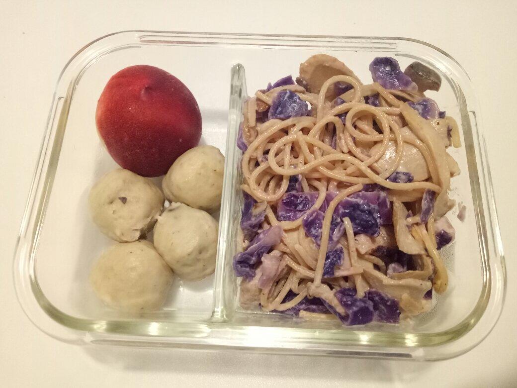 十分钟低脂白酱火腿蔬菜意面