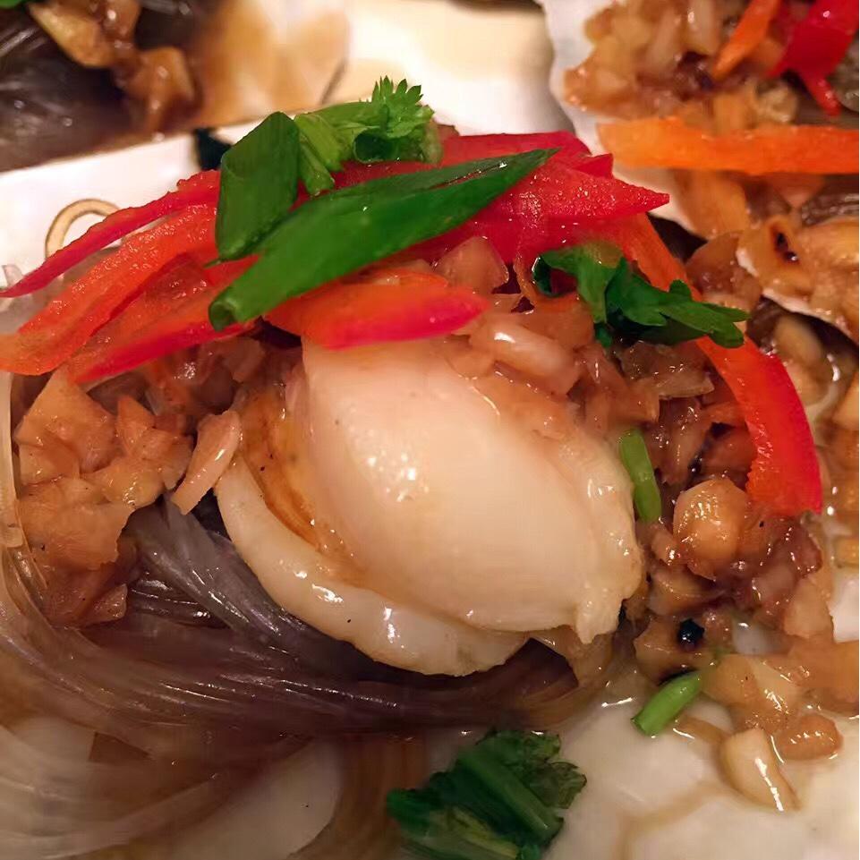 蒜蓉粉丝蒸扇贝