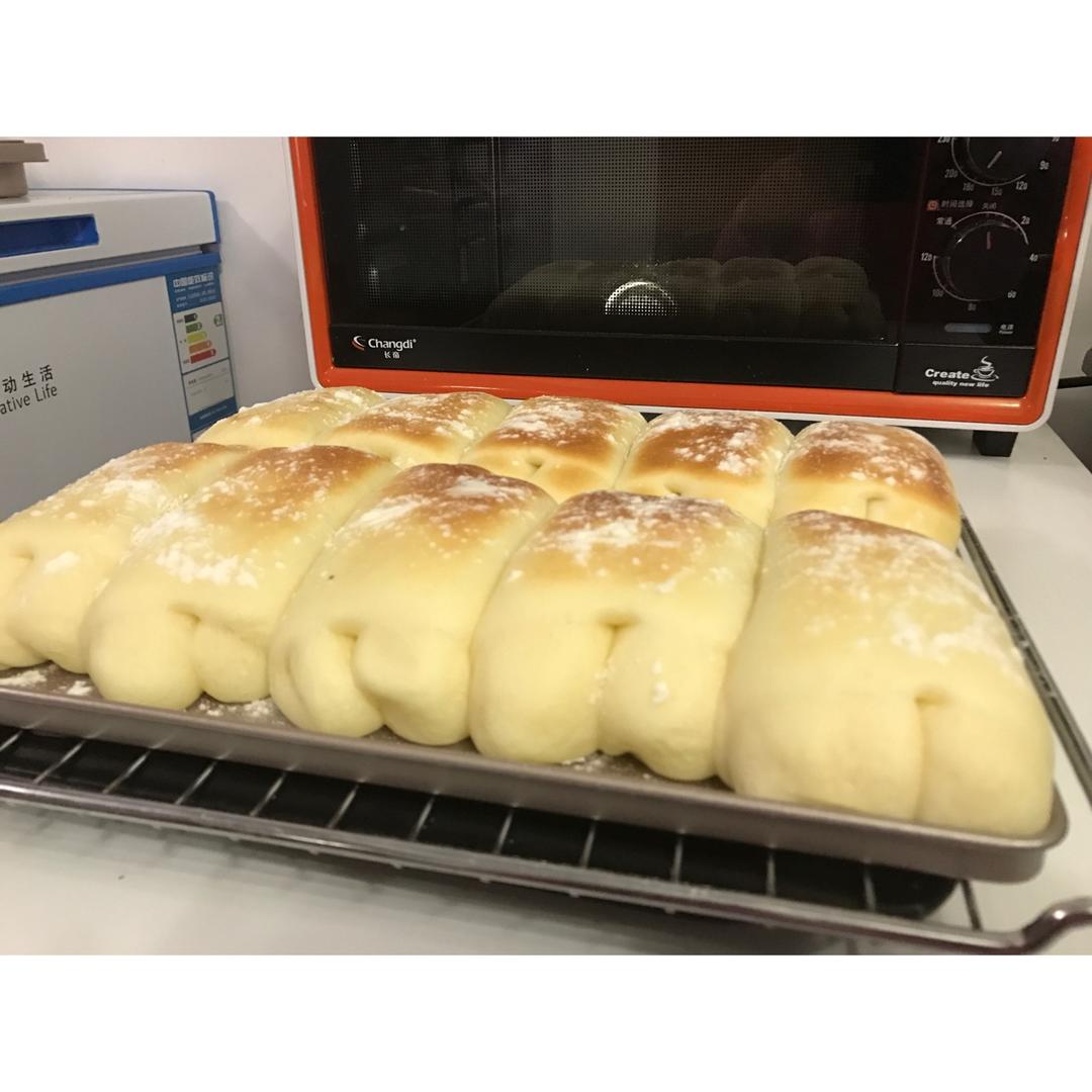 软到不知所措的牛奶卷