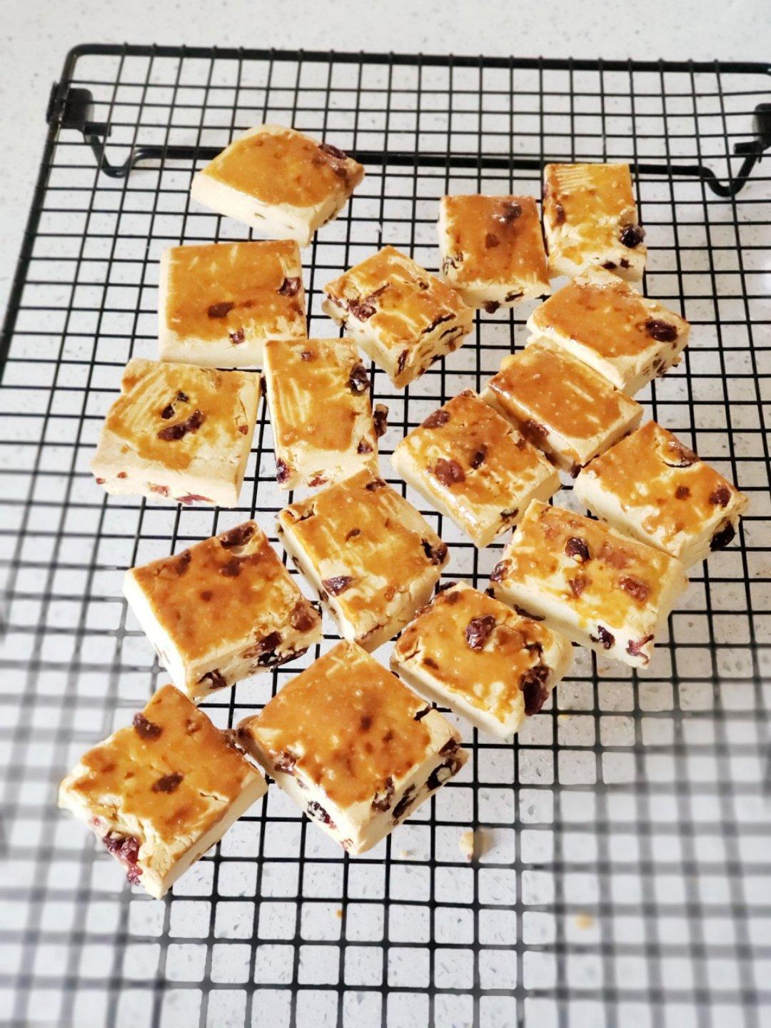 蔓越莓(葡萄)奶酥  适合给孩子的少糖配方😉