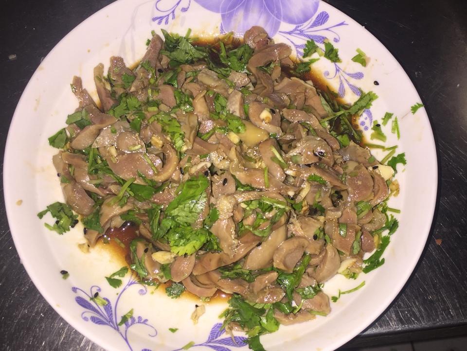 凉拌鸡胗的做法