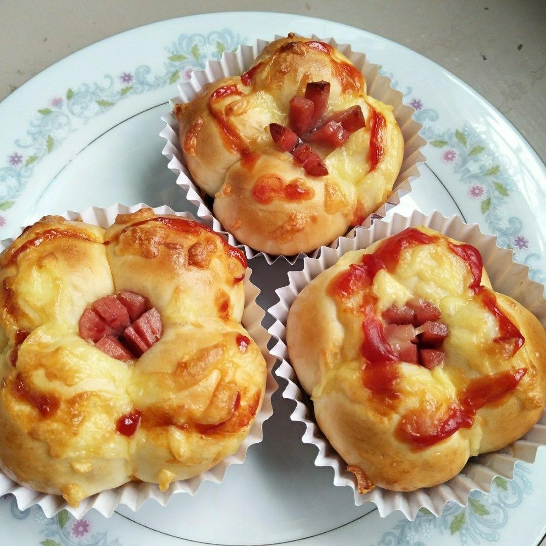 花朵香肠小餐包