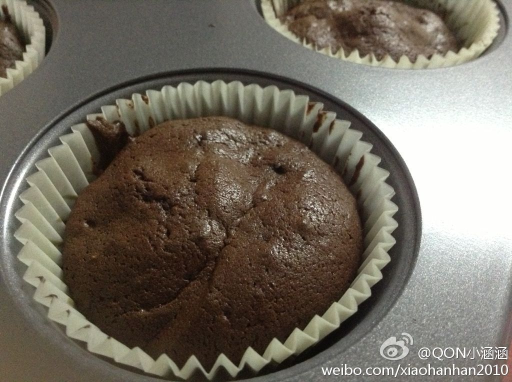 古典巧克力cupcake配马斯卡彭奶油霜